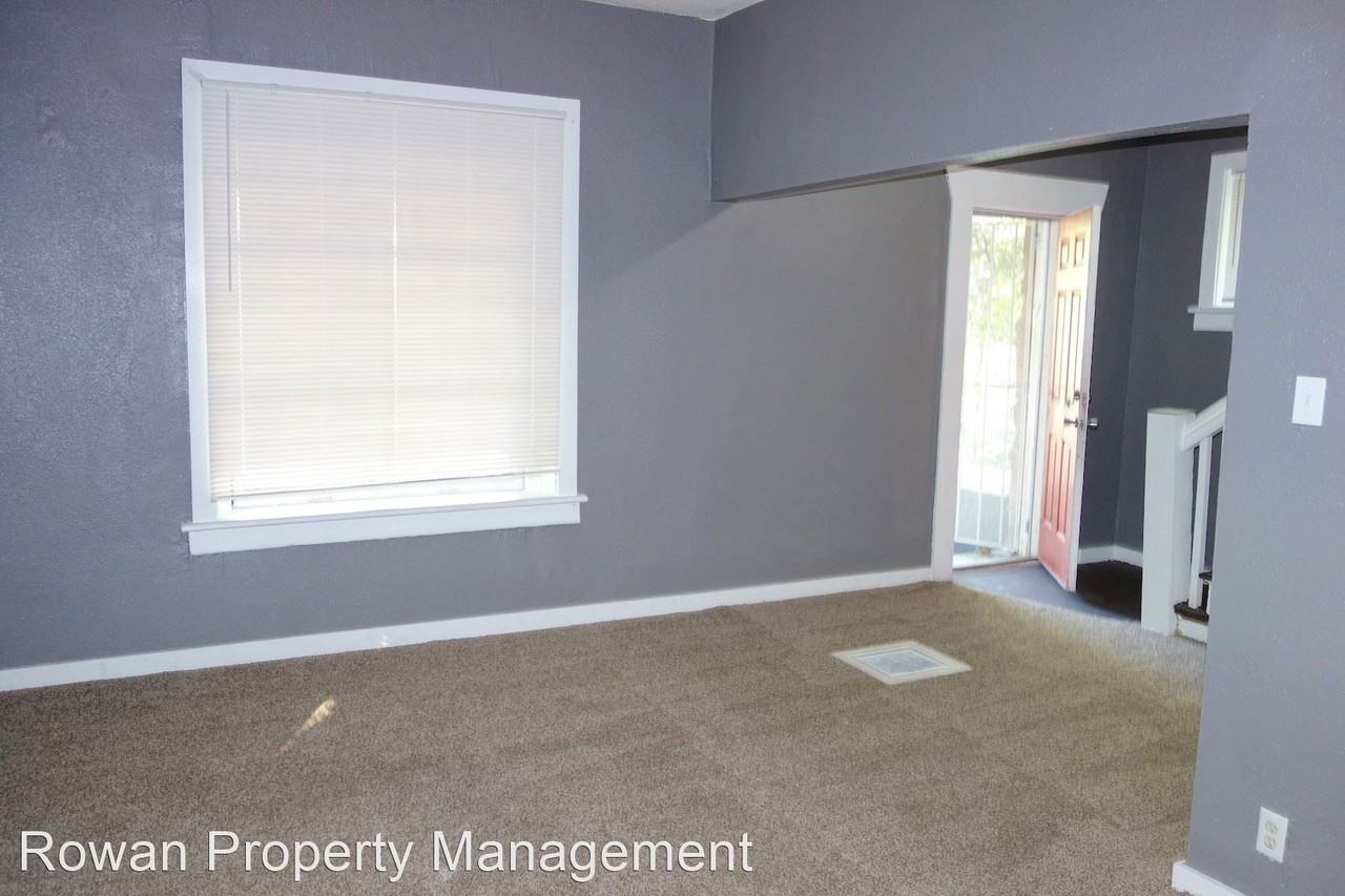 3025 Indiana Ave - Photo 2 of 11