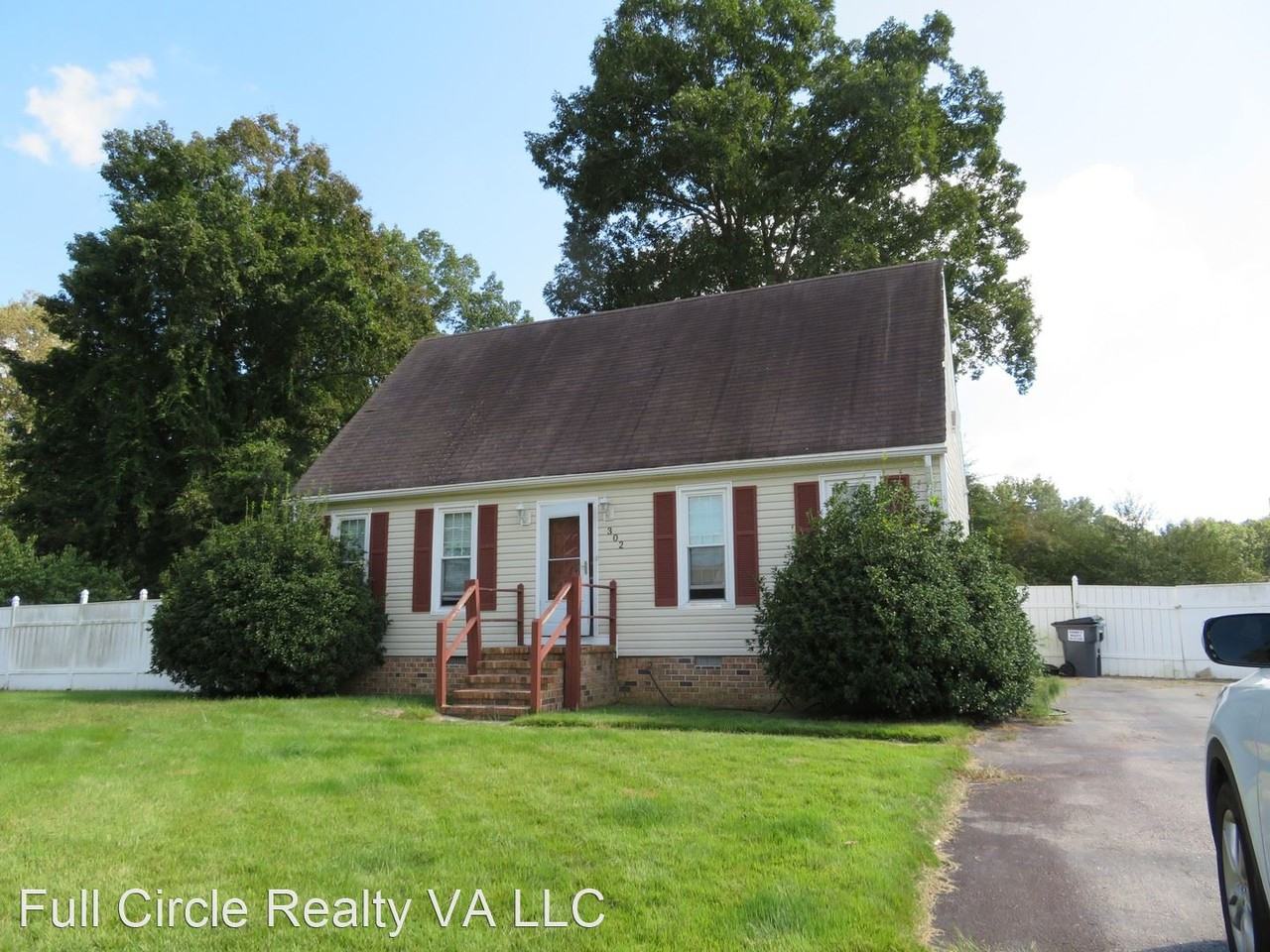 302 Cottonwood Ln - Photo 2 of 25