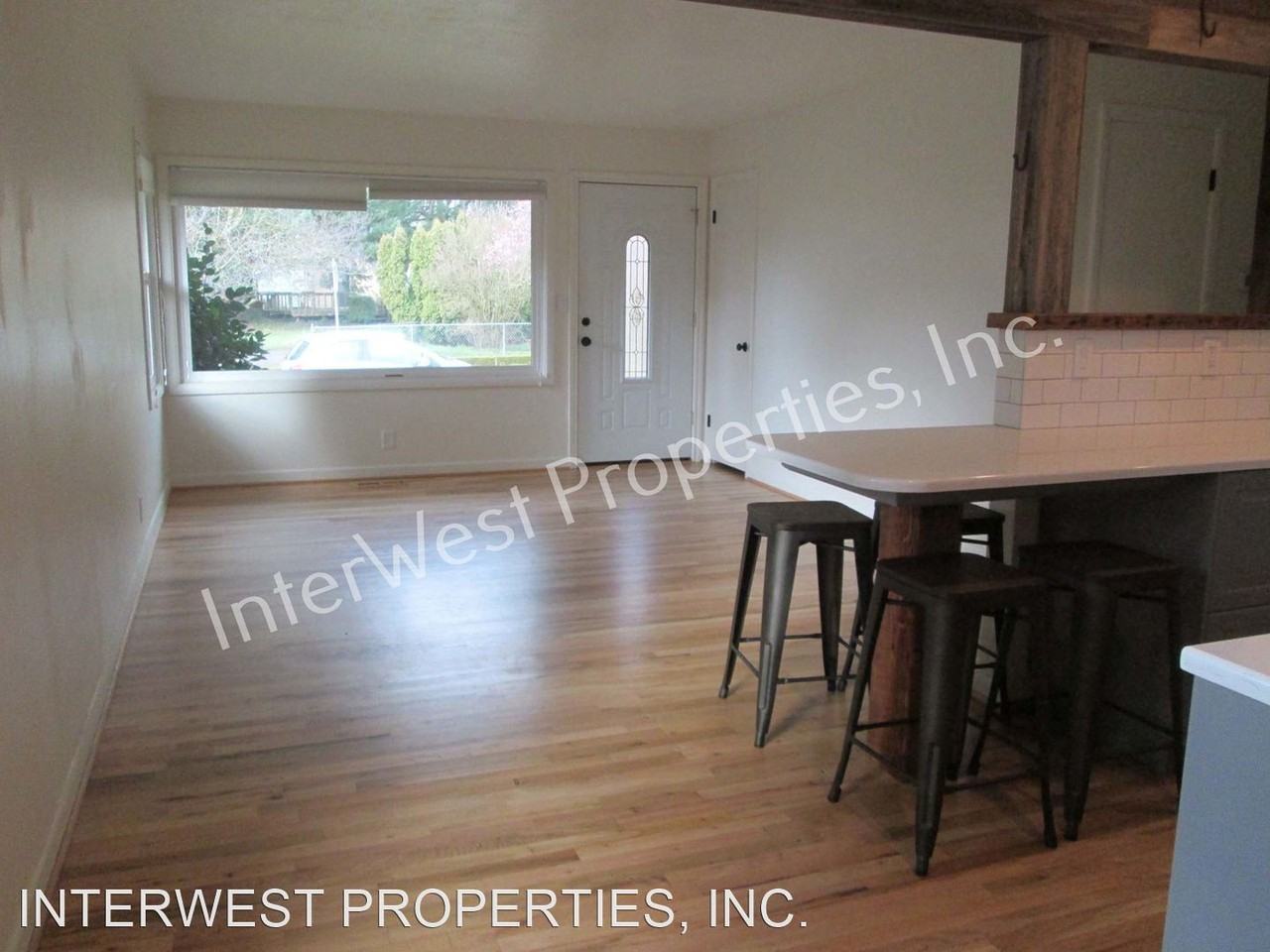 4650 Se 77th Ave - Photo 3 of 17