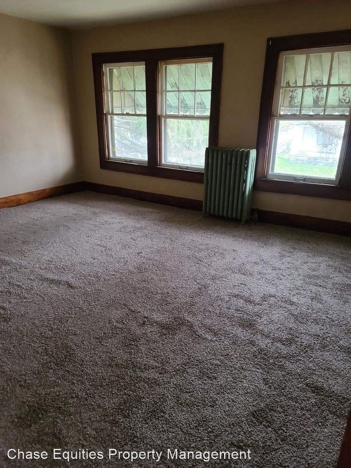426 South 15th St. - Photo 2 of 15