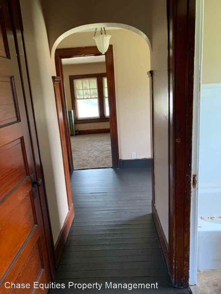 426 South 15th St. - Photo 3 of 15
