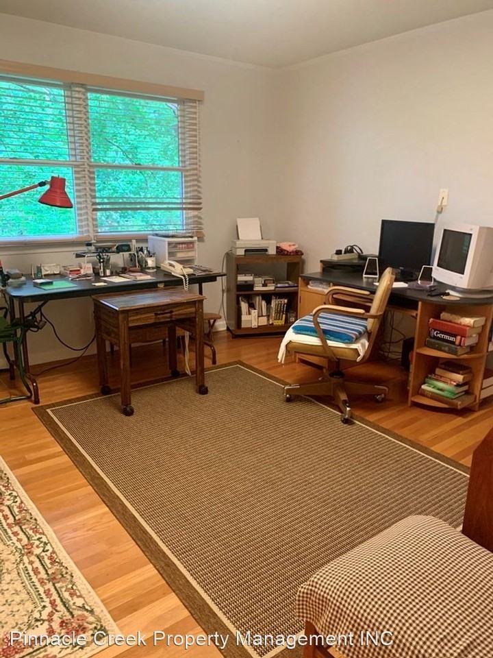 17 University Dr - Photo 3 of 36