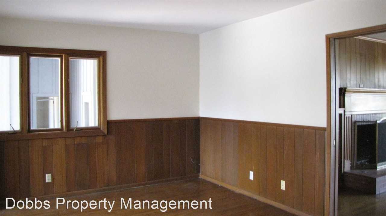 109 Panorama Dr - Photo 3 of 20