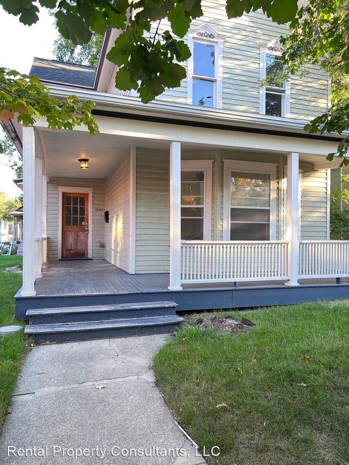 1041 Wealthy St Se - Photo 2 of 29