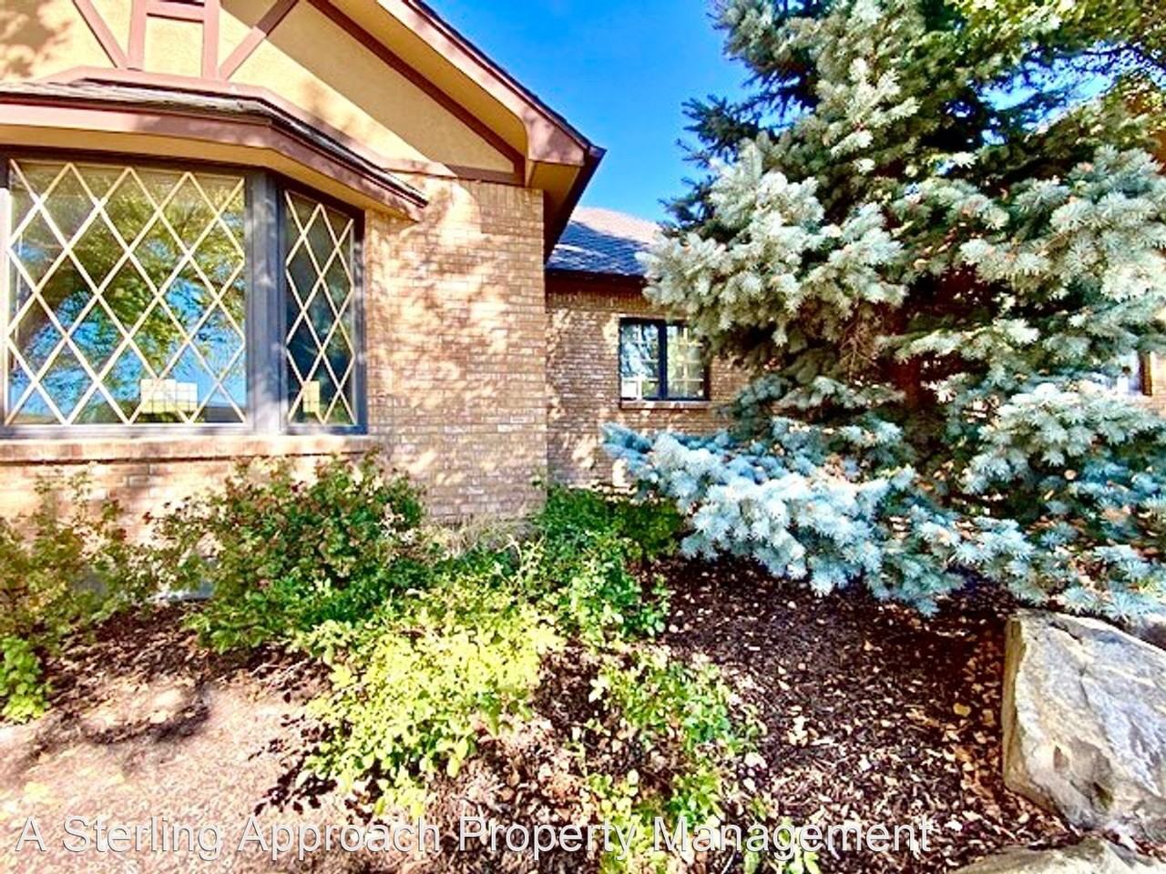 9070 W Brookside Ln - Photo 3 of 49