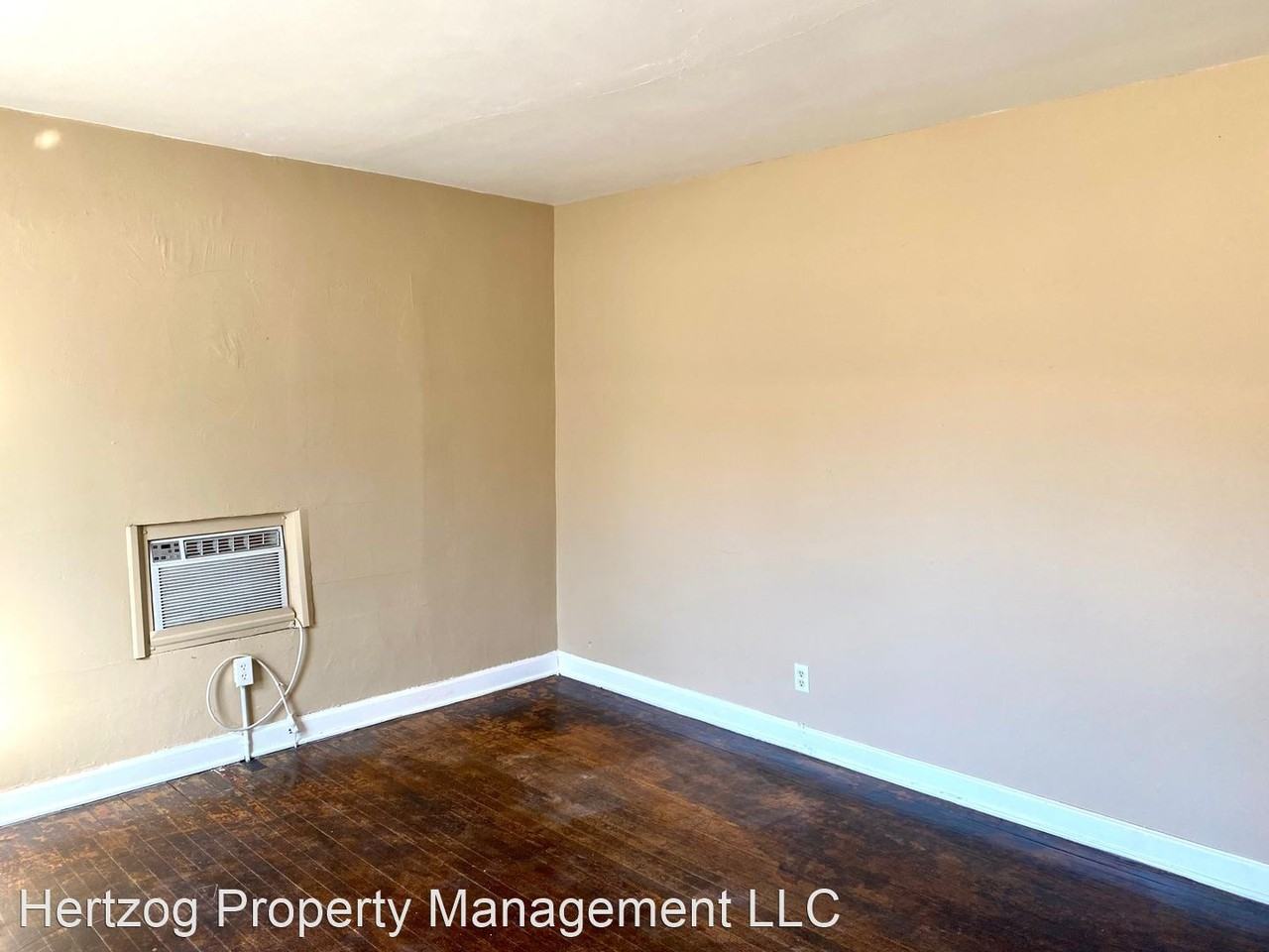 1005 S 9th St - Photo 3 of 12