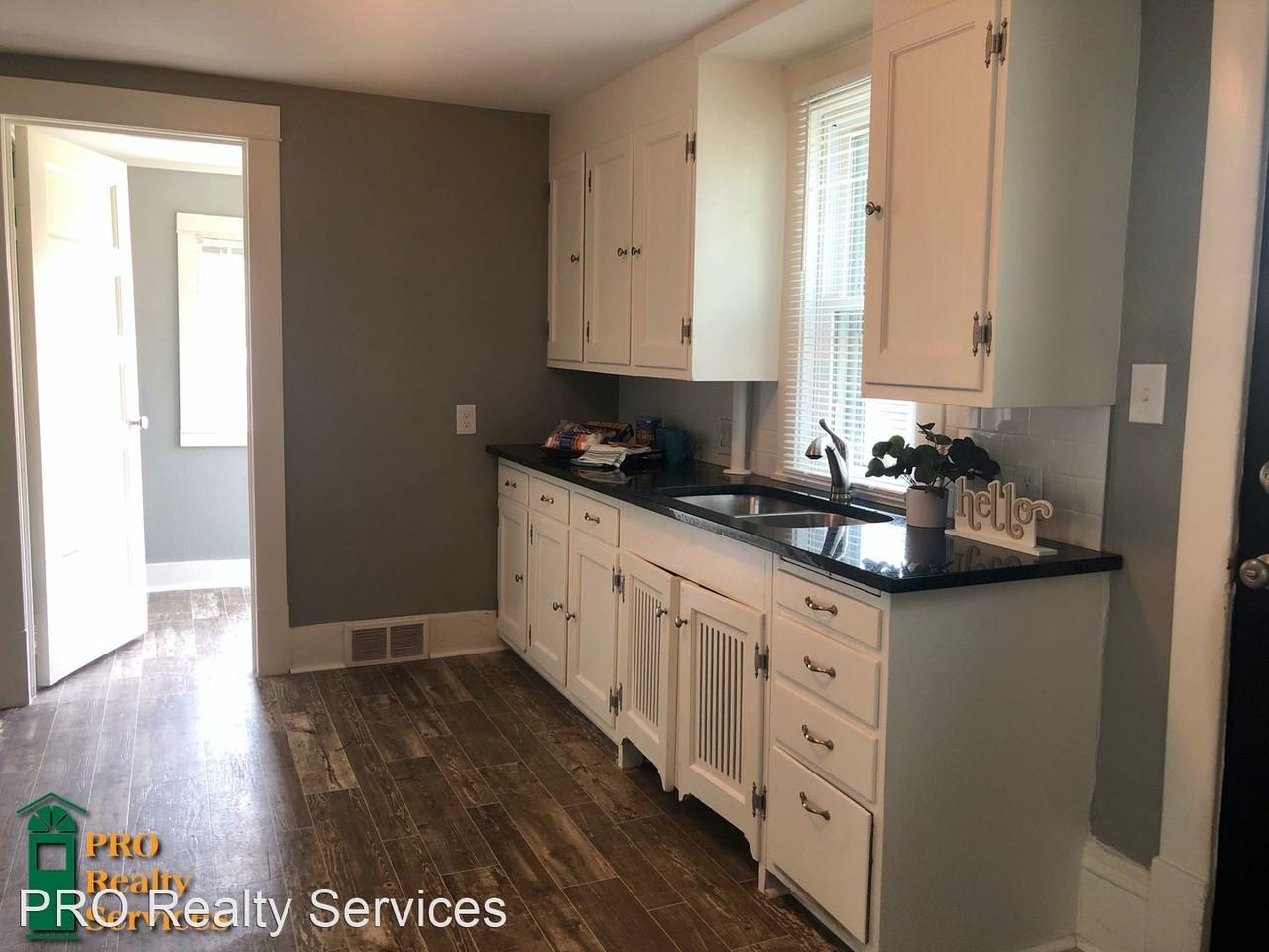 3130 E 52nd St - Photo 3 of 24