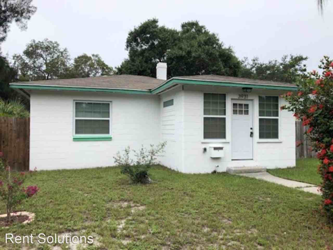 3931 Grove St S - Photo 2 of 20