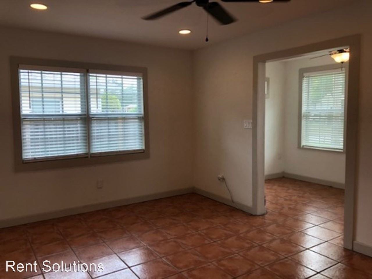 3931 Grove St S - Photo 3 of 20