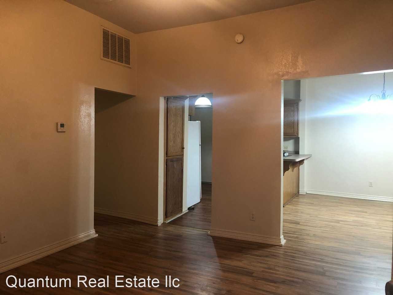 1118 Ozier St - Photo 2 of 18