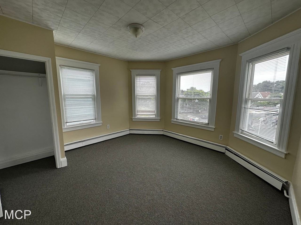 14 / 16 Falmouth Street Apartments in Forest Park, Springfield, MA