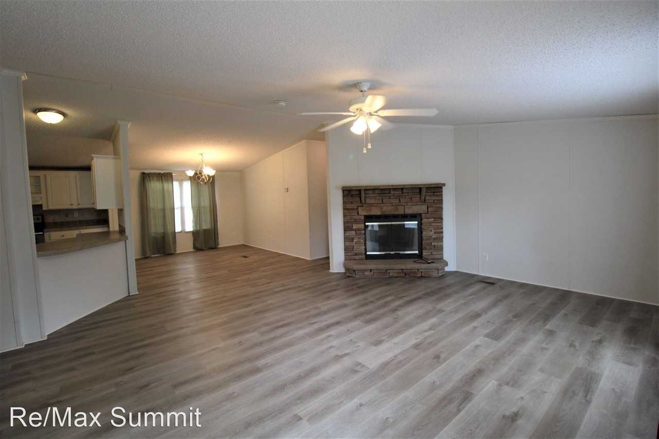 5755 Alcott Dr - Photo 3 of 32