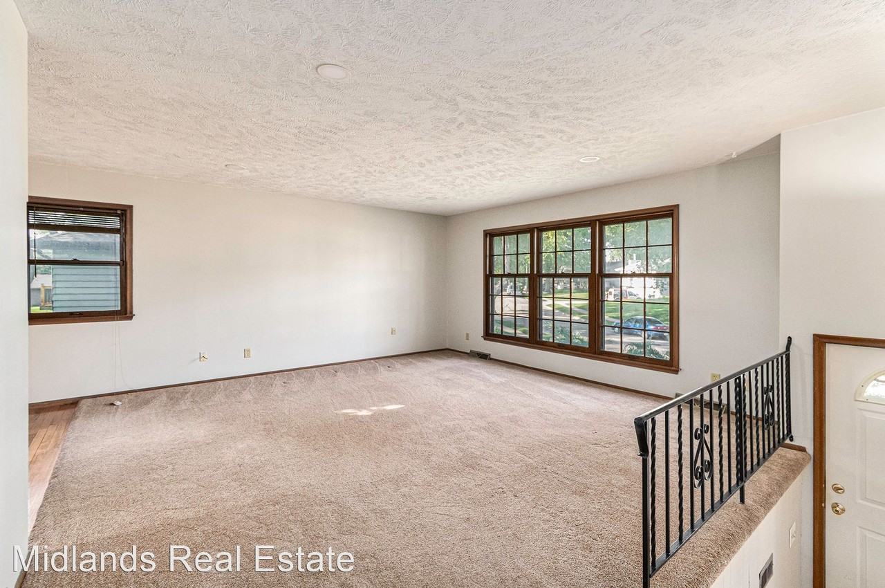 7208 Pine Dr - Photo 3 of 15