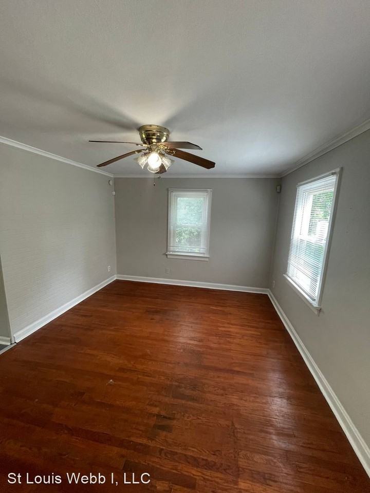 7 Lamar Dr - Photo 2 of 20