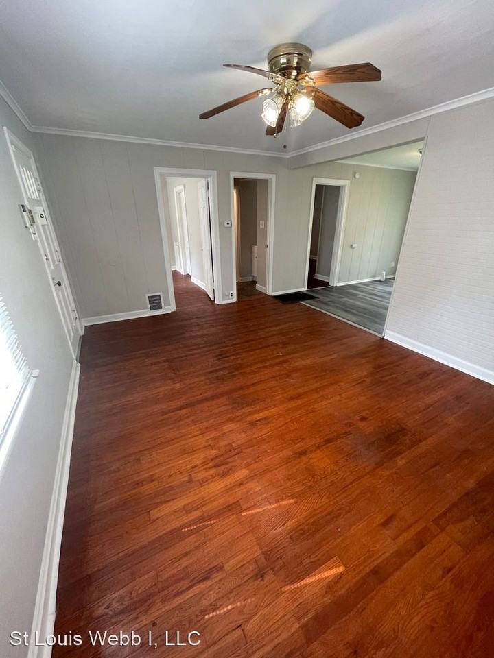 7 Lamar Dr - Photo 3 of 20