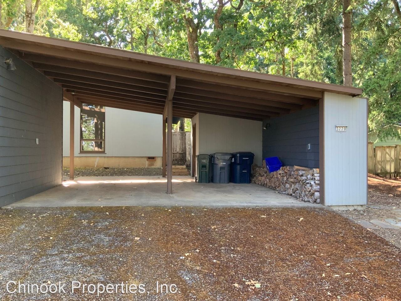 3770 Watkins Ln - Photo 3 of 33