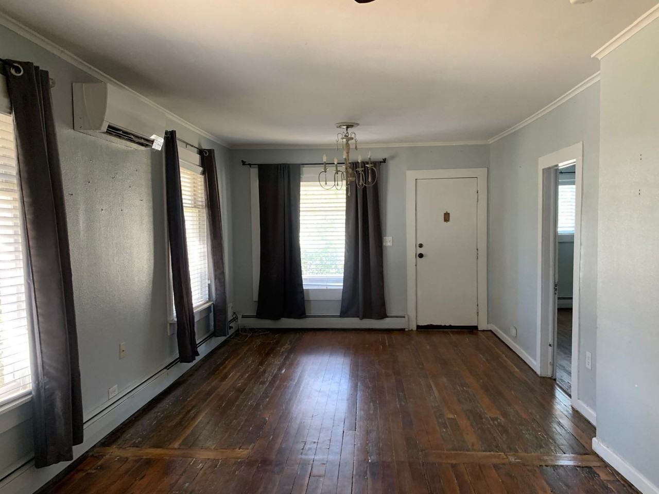 623 S 1st St - Photo 2 of 9