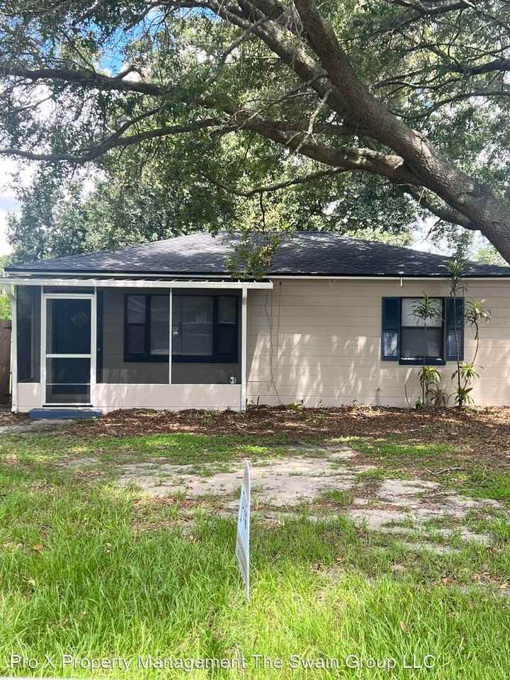1819 Salem Rd - Photo 3 of 10