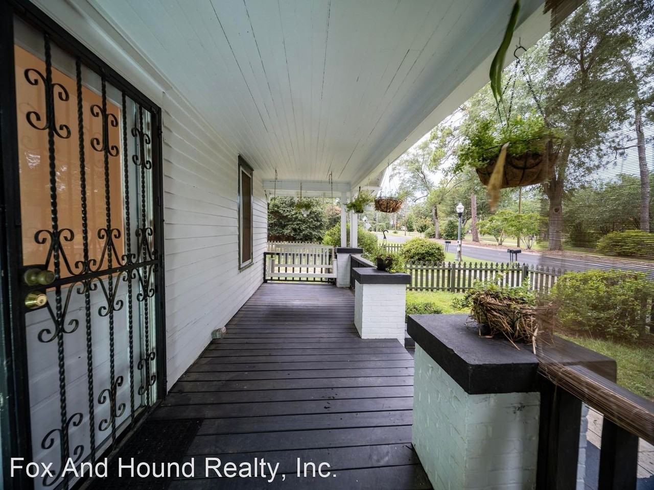 414 Laurens St Nw - Photo 3 of 12
