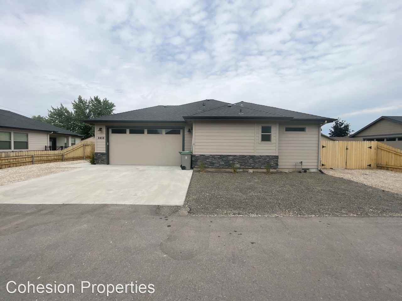 2458 N Maple Grove Rd - Photo 2 of 34