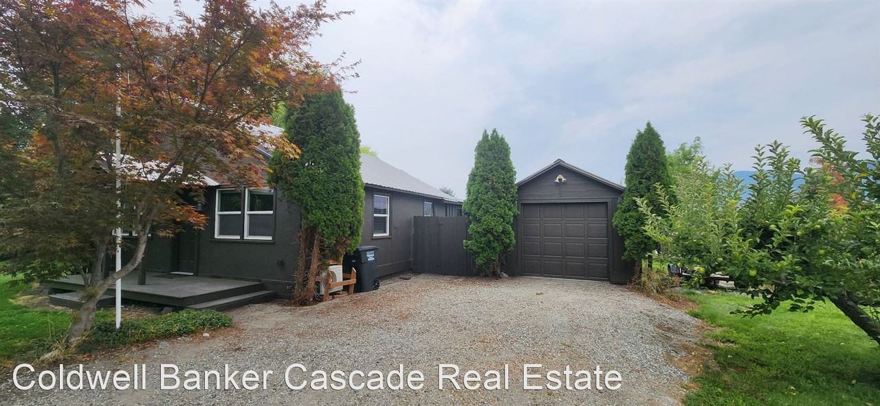 674 Lloyd Rd - Photo 2 of 18