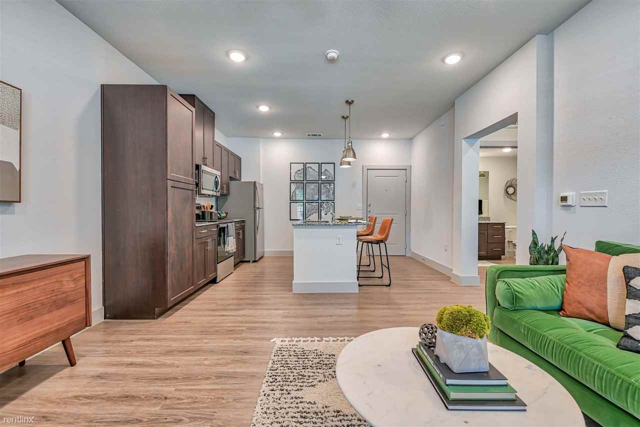 Plum Tree - Photo 2 of 12