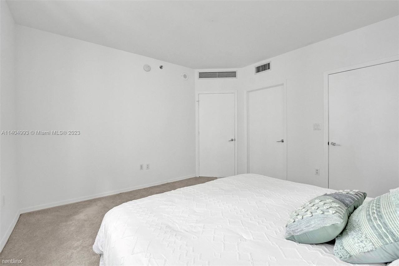 55 Se 6th St #1801 - Photo 3 of 9