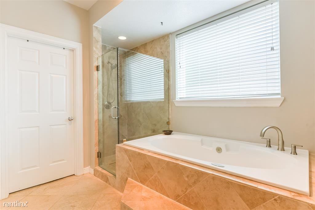 1718 Raven Oak Ct - Photo 3 of 13