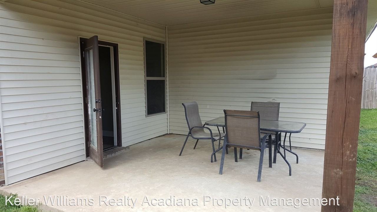 104 Newshire Dr - Photo 2 of 25