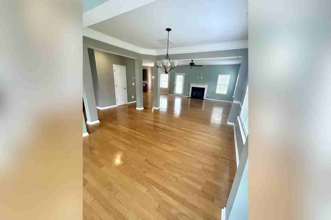 5915 Parkstone Dr - Photo 3 of 23