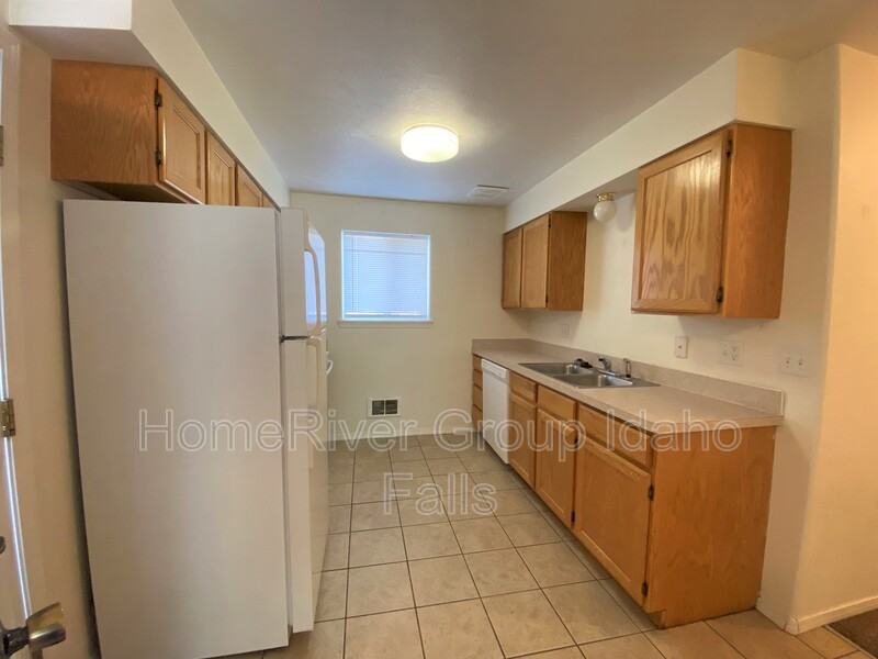 3184 Chasewood Dr - Photo 2 of 18