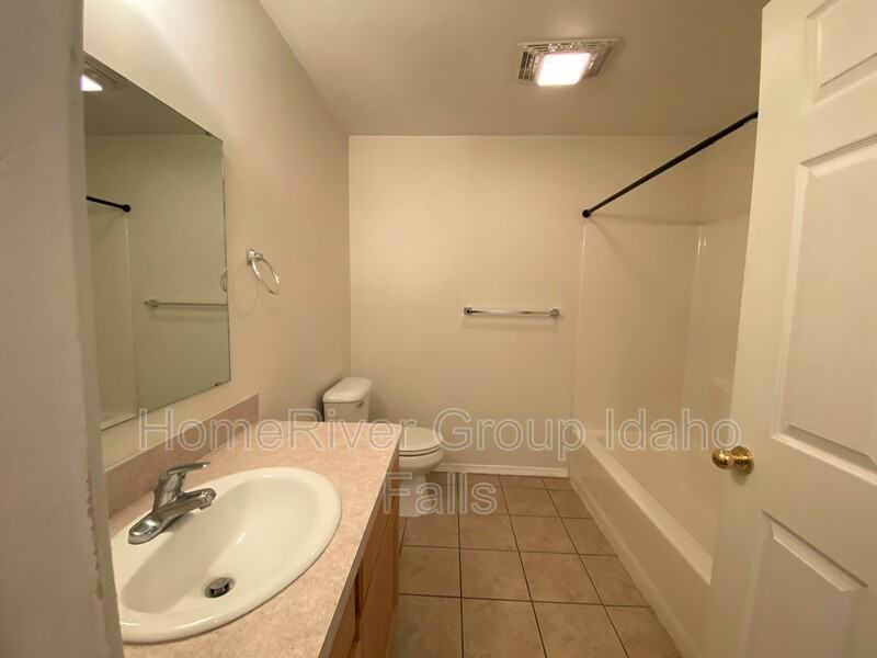 3184 Chasewood Dr - Photo 6 of 18