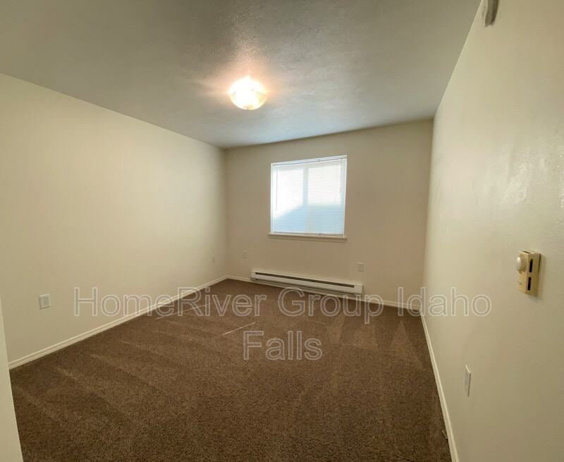 3184 Chasewood Dr - Photo 7 of 18