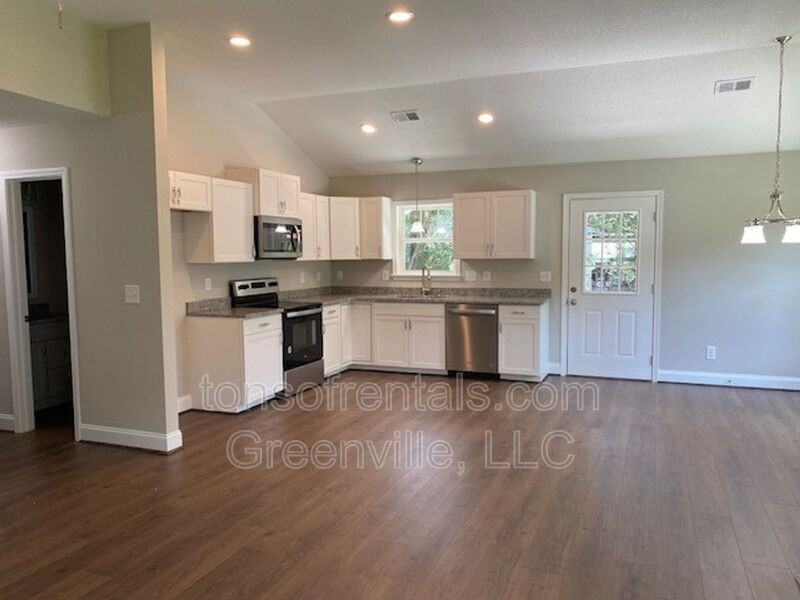 182 Sherwood Dr - Photo 3 of 13