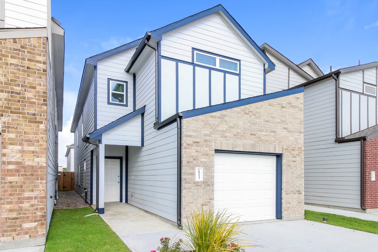 15233 Estrella E - Photo 2 of 16