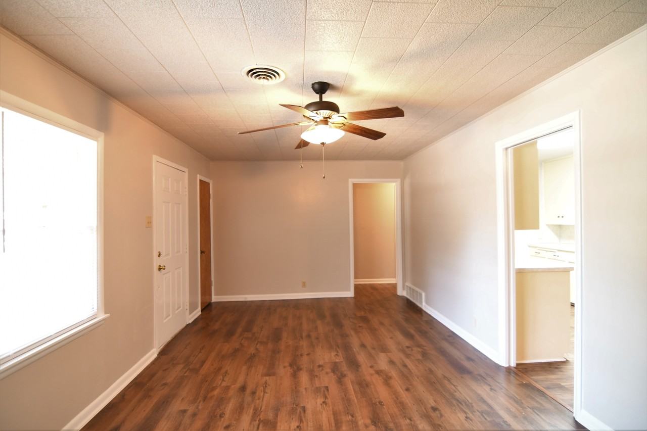 1822 S 17th St - Photo 6 of 22