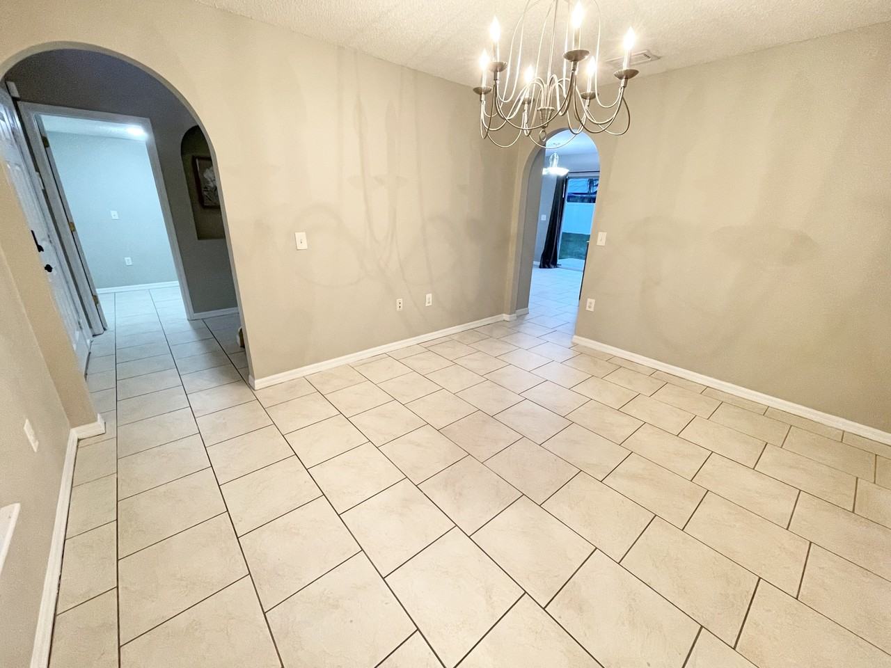 10427 River Bream Dr - Photo 4 of 38