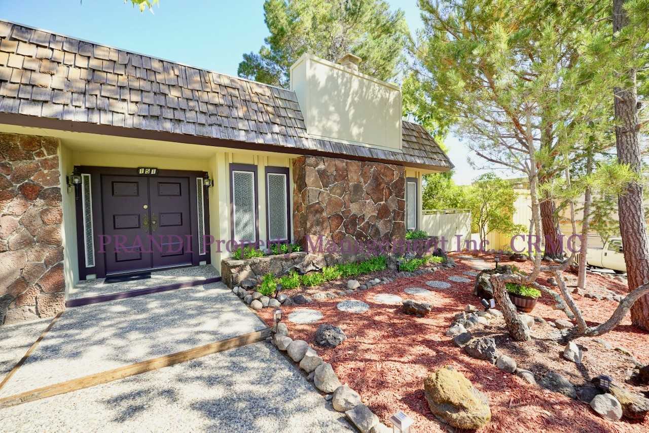 151 Dominican Dr - Photo 2 of 21