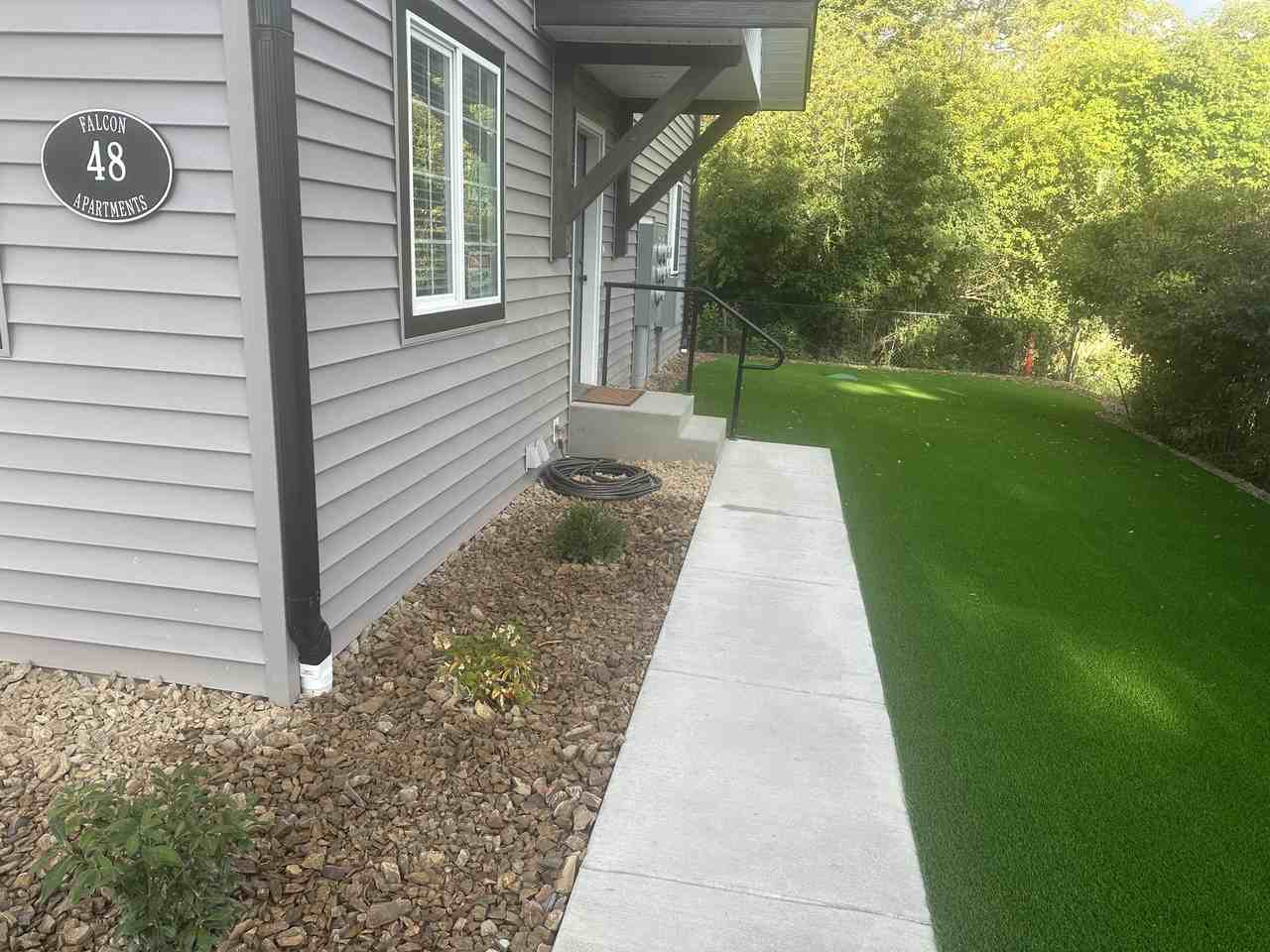 48 W Evergreen Dr - Photo 5 of 26