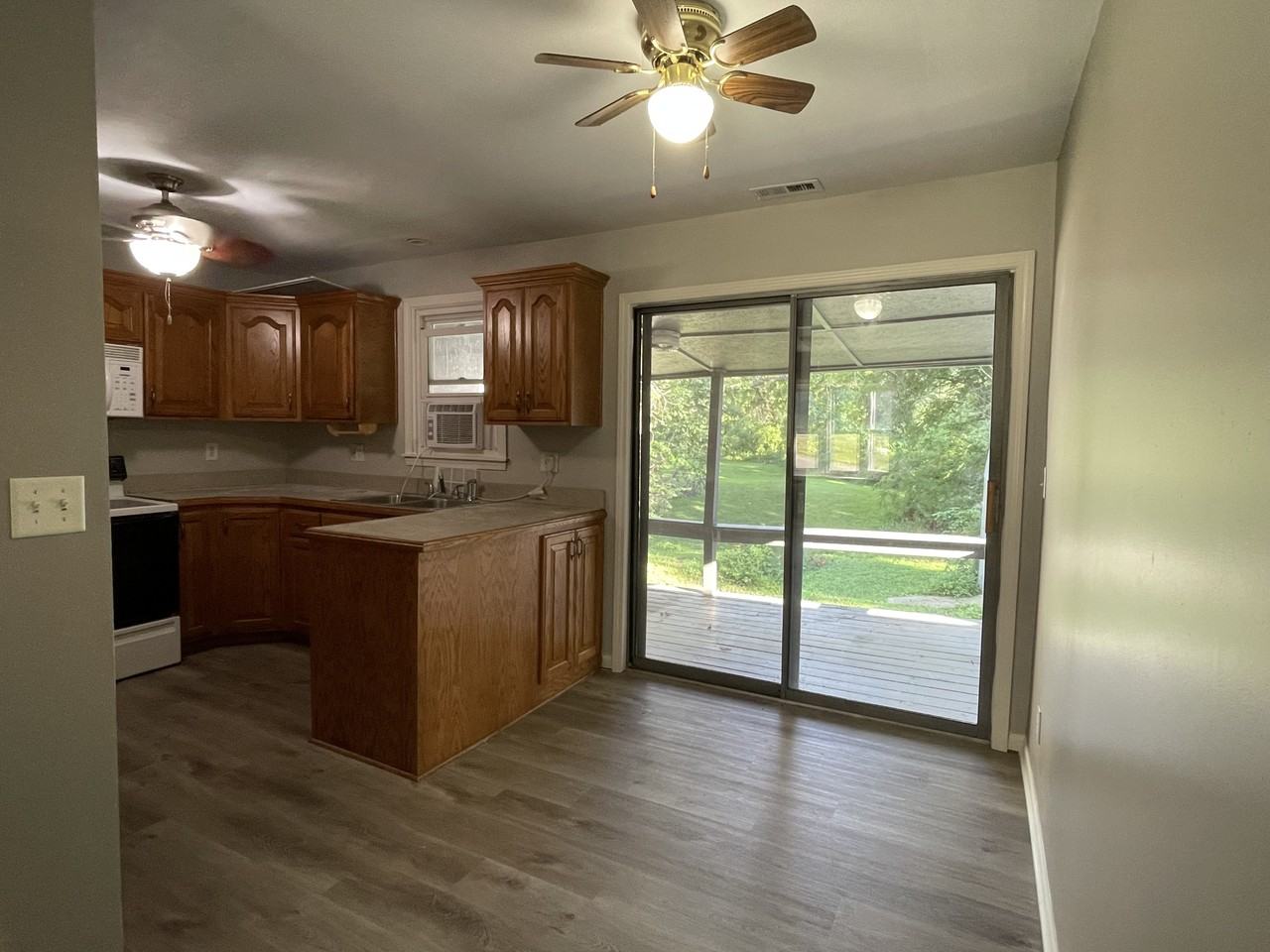 32925 Lexington Ave - Photo 3 of 10