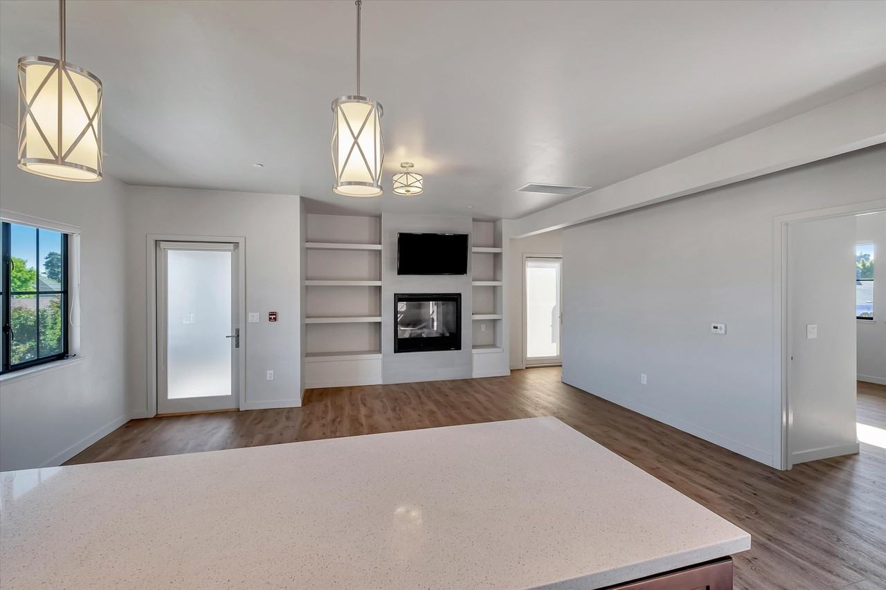 1203 Mission St - Photo 7 of 26