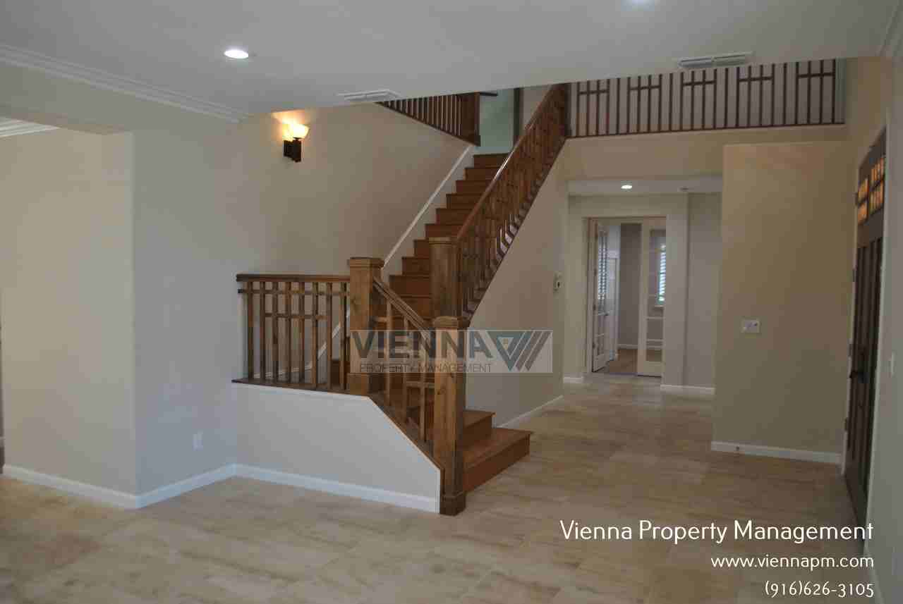 3750 Jennieke Ct - Photo 3 of 50