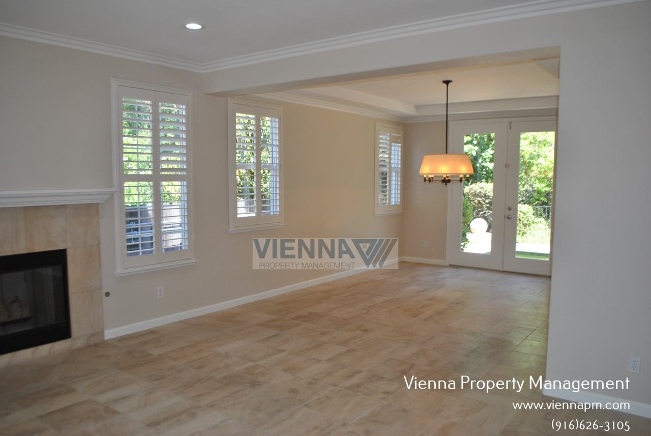 3750 Jennieke Ct - Photo 5 of 50