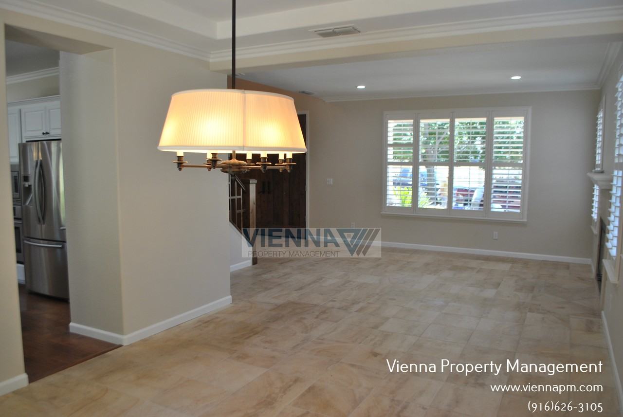 3750 Jennieke Ct - Photo 7 of 50