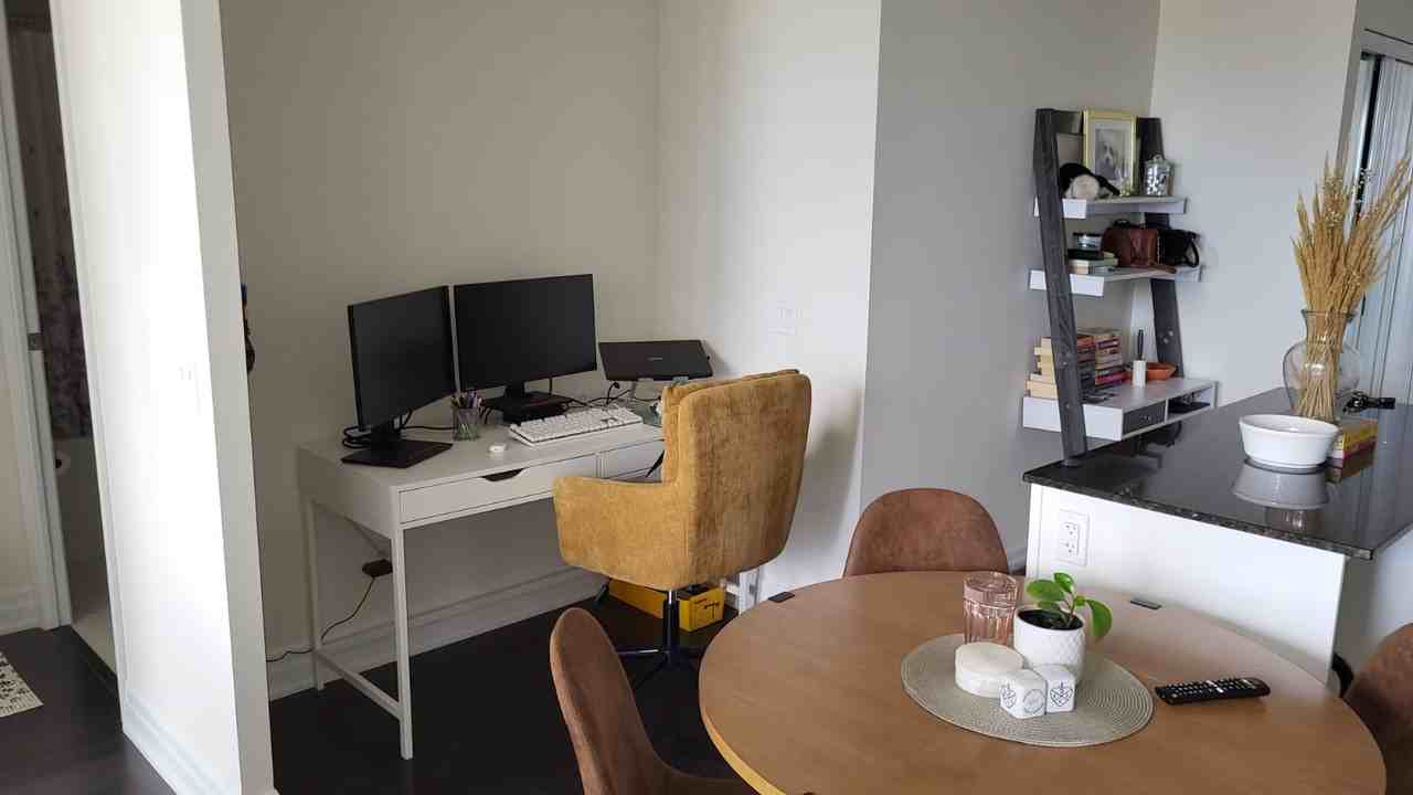 9085 Jane Street - Photo 3 of 20