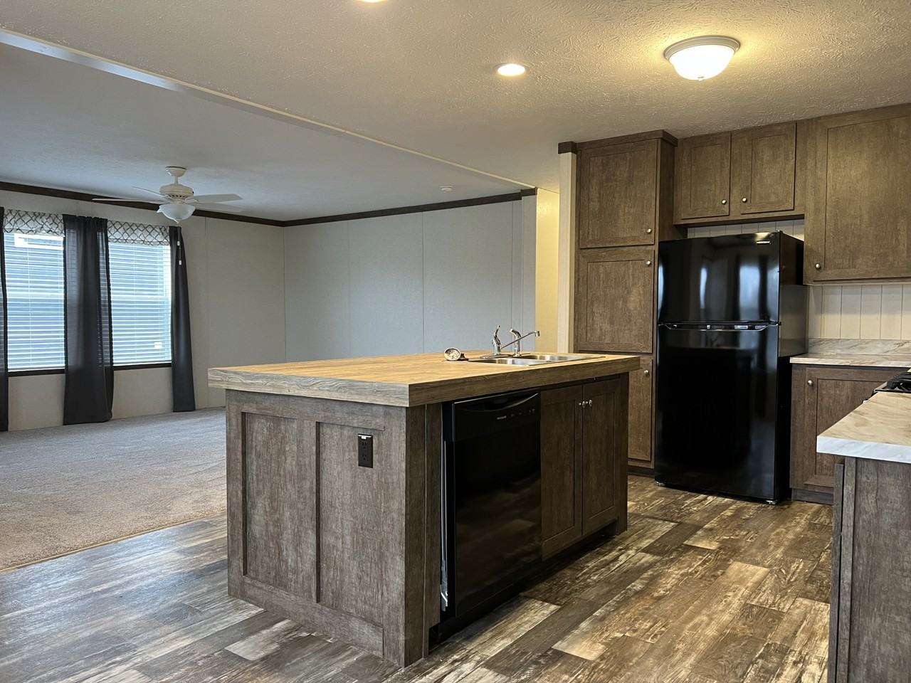 2 Sycamore #2 - Photo 4 of 14