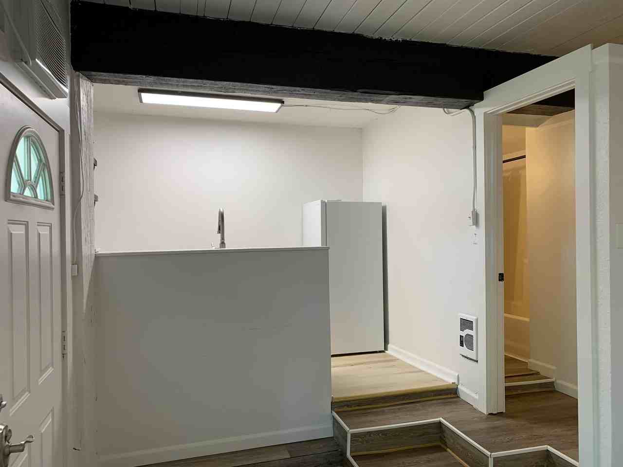 1411 E Sherman Ave #2 - Photo 3 of 10