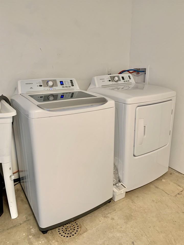 1411 E Sherman Ave #4 - Photo 7 of 8