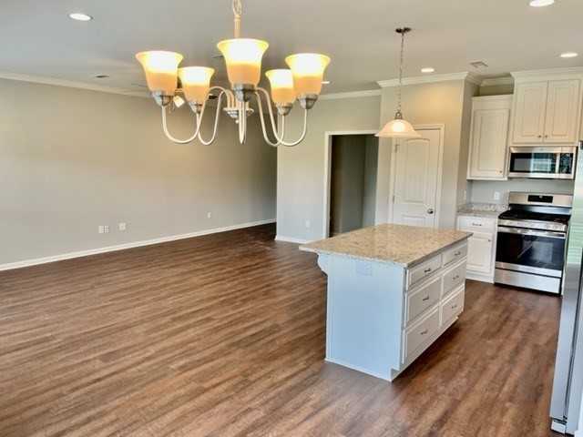 635 Ridgeland Rd - Photo 5 of 6