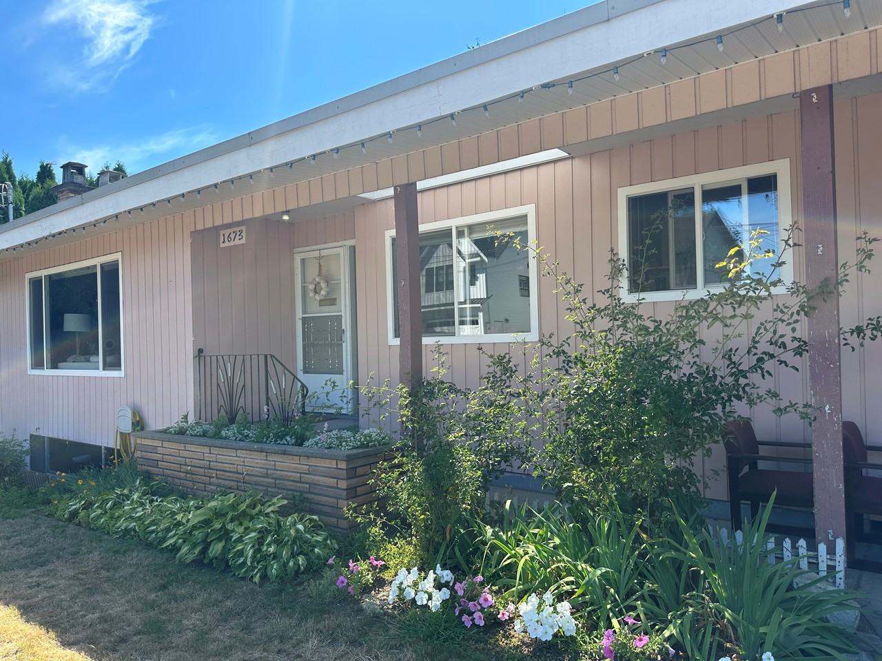 1673 Highview Street - Photo 2 of 11